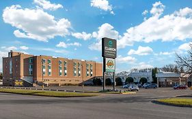 Clarion Hotel & Suites